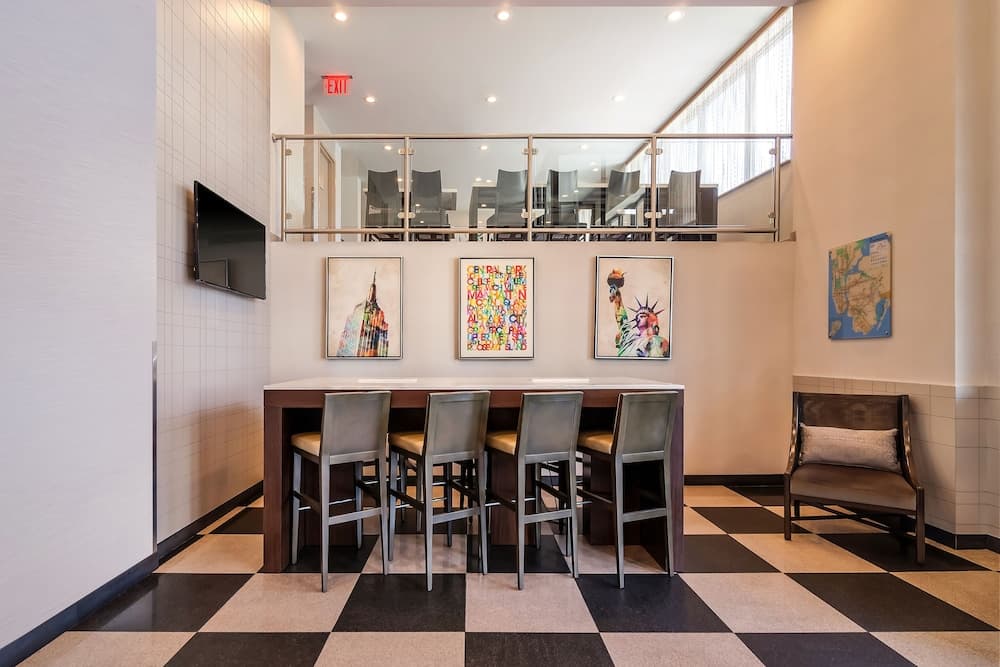 Best Western Plus Plaza Hotel 5