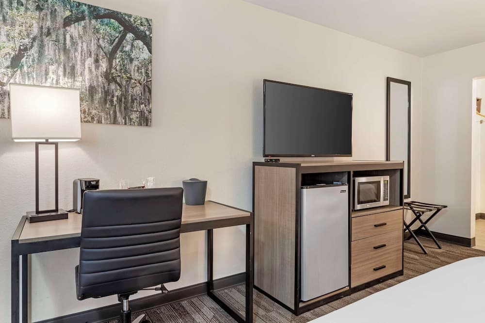 Best Western Of Alexandria Inn & Suites & Conference Center 5