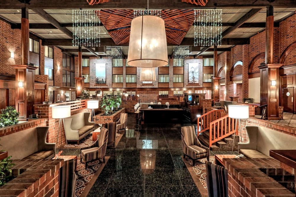 Best Western Premier The Central Hotel & Conference Center 2