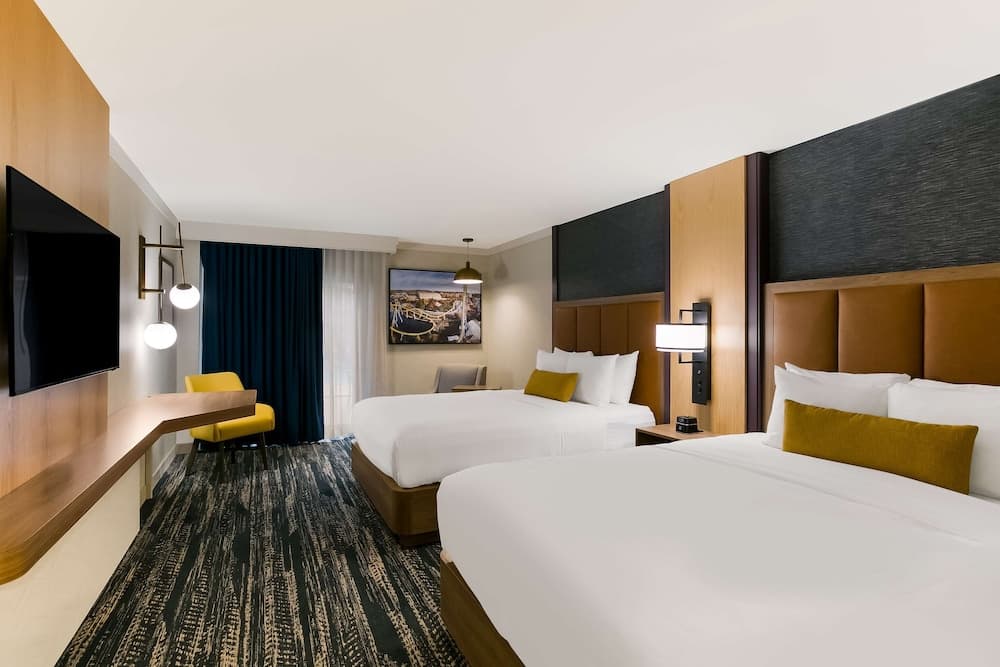 Best Western Premier The Central Hotel & Conference Center 5