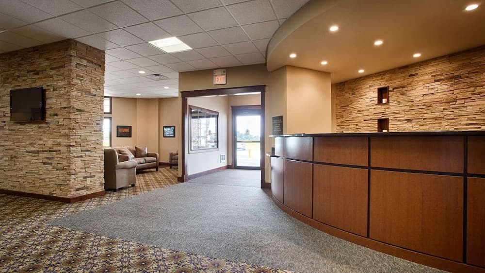 Crossroads Hotel and Event Center