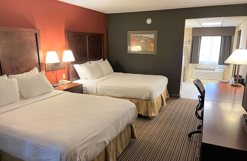 Crossroads Hotel and Event Center 5