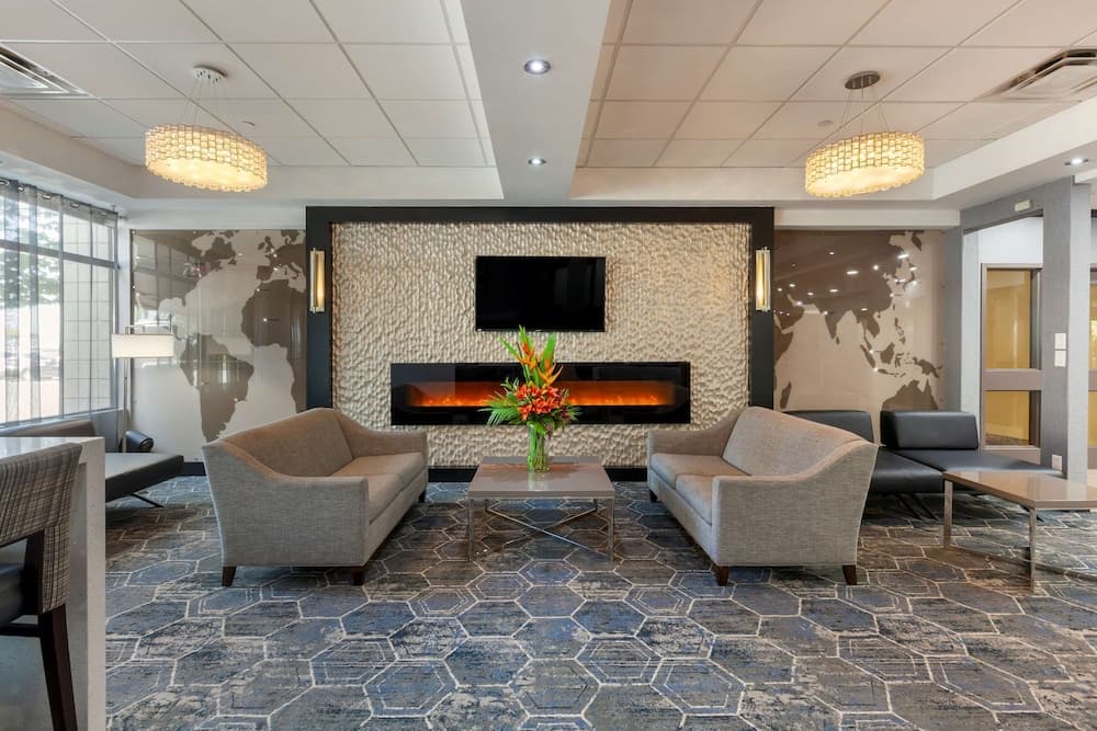 Best Western Plus Toronto Airport Hotel 3
