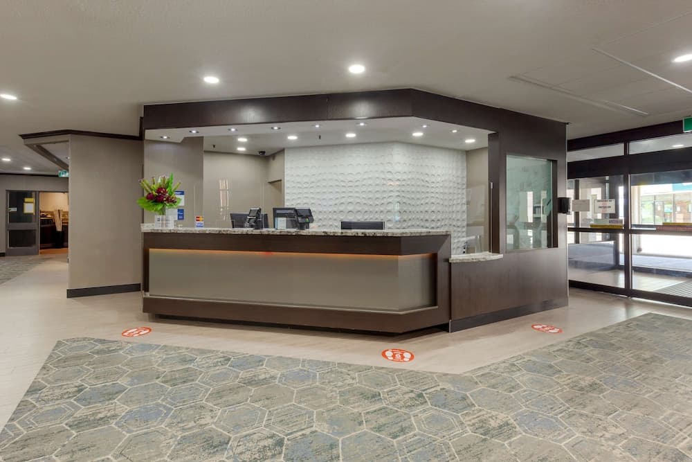 Best Western Plus Toronto Airport Hotel 4