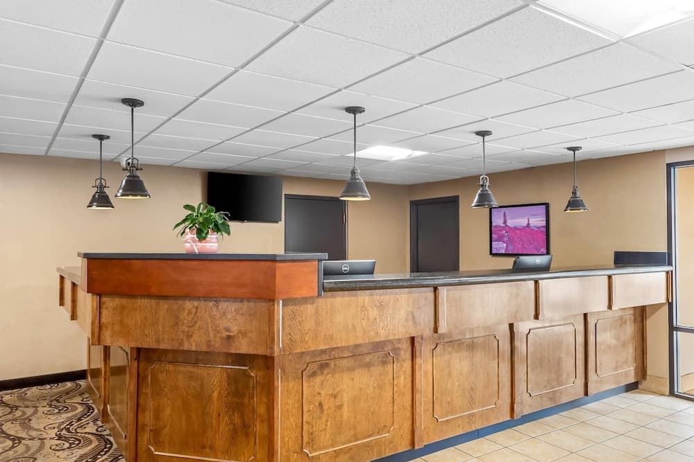 Rodeway Inn 3