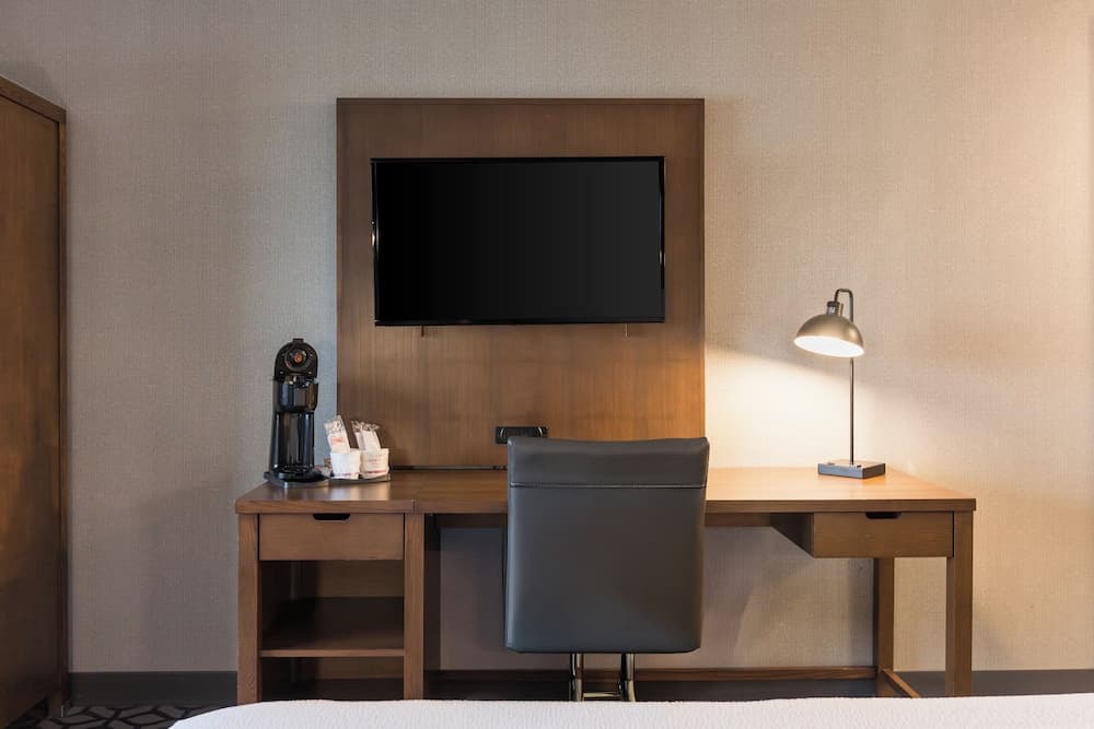 Crowne Plaza Niagara Falls NY Riverside by IHG 4