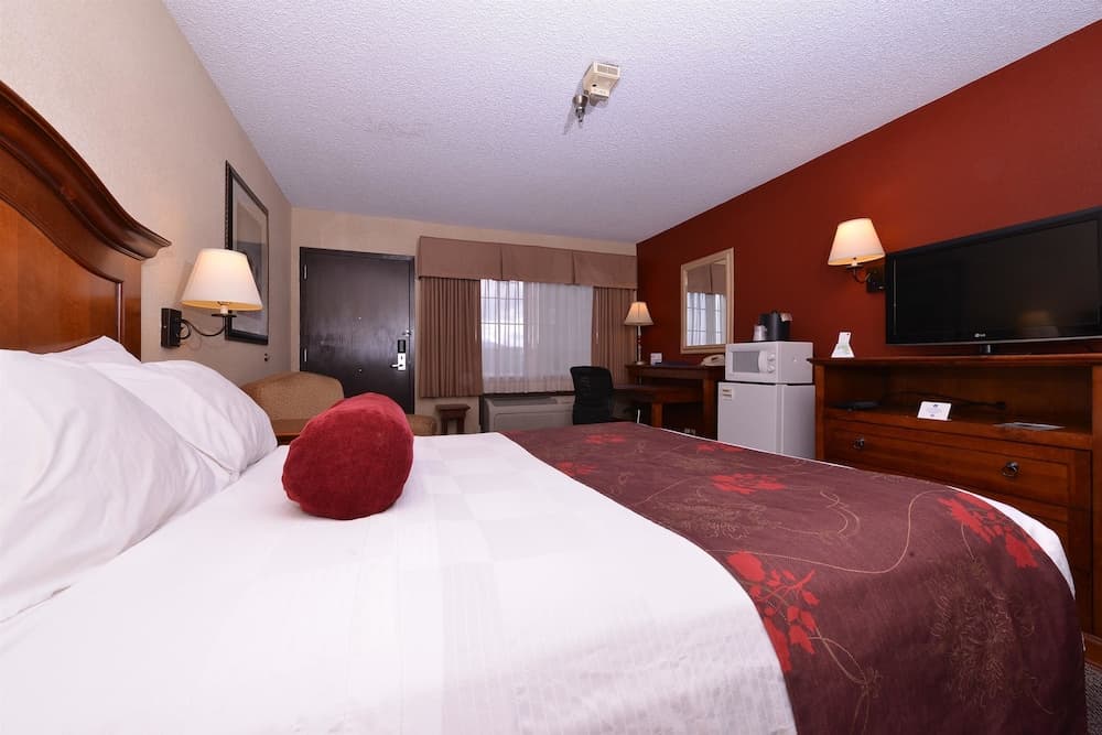 Best Western Plus Rama Inn 5