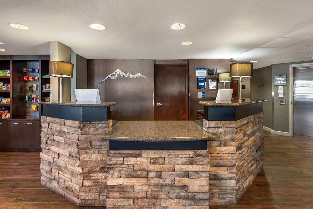 Best Western Plus Peak Vista Inn & Suites 5