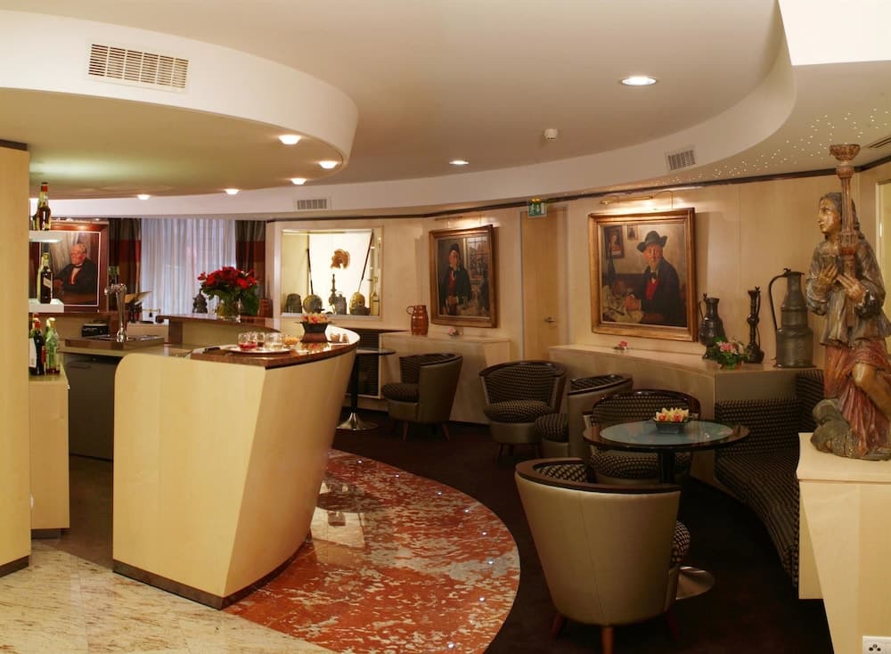 Best Western Plus Monopole Metropole 4
