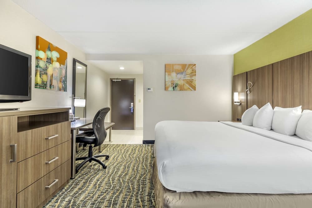 Best Western Plus New Englander