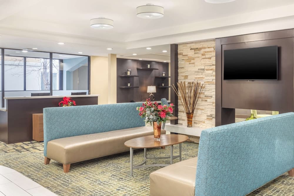 Best Western Plus New Englander 2
