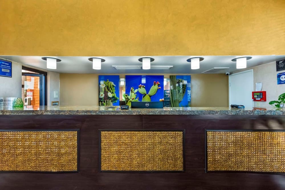 Royal Sun Hotel & Suites 3
