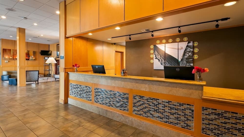 Best Western Plus Silverdale Beach Hotel 4