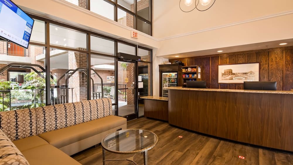 Best Western Plus Coastline Inn 3