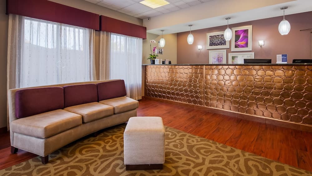 Best Western Plus O'Hare International South Hotel 3