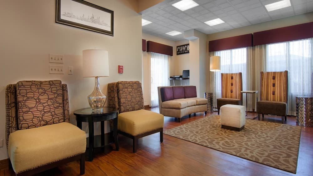 Best Western Plus O'Hare International South Hotel 2