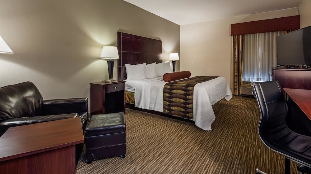Best Western Plus O'Hare International South Hotel 5