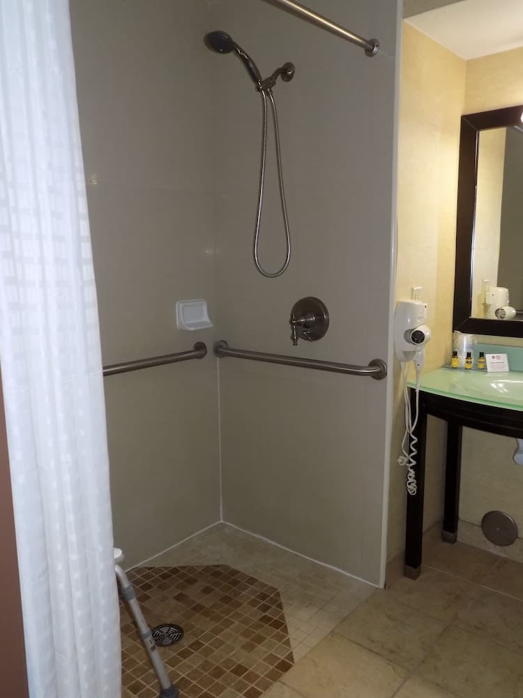 Rodeway Inn 3
