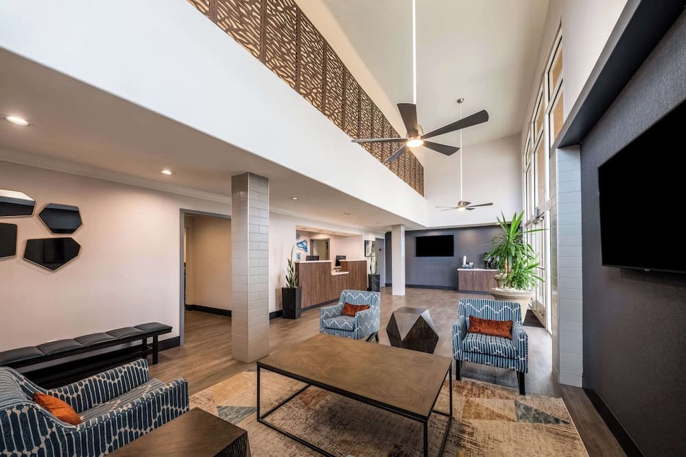 Best Western Inn & Suites Lemoore 2