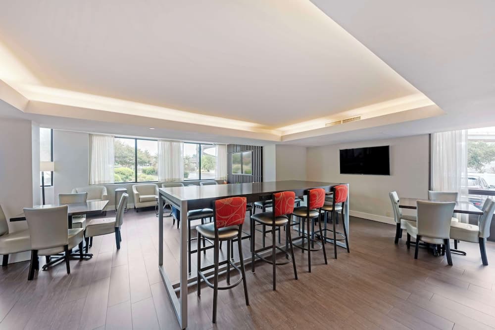 Best Western Plus Austin Central 3