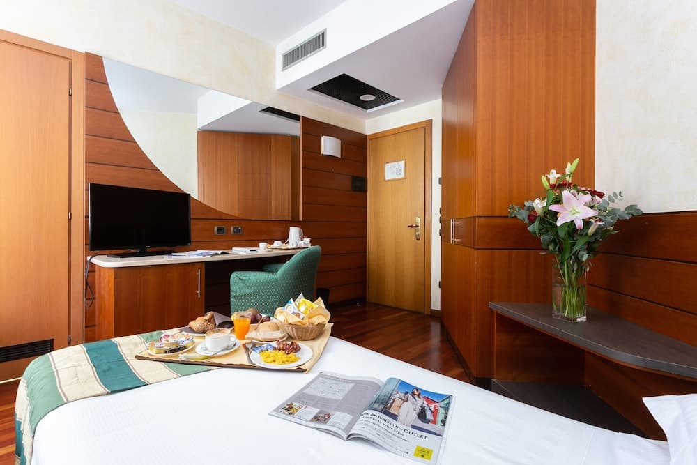 Hotel Mirage, Sure Hotel Collection by Best Western 5