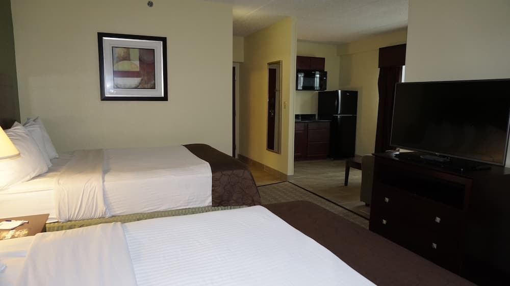 Best Western Airport Inn & Suites Cleveland 5