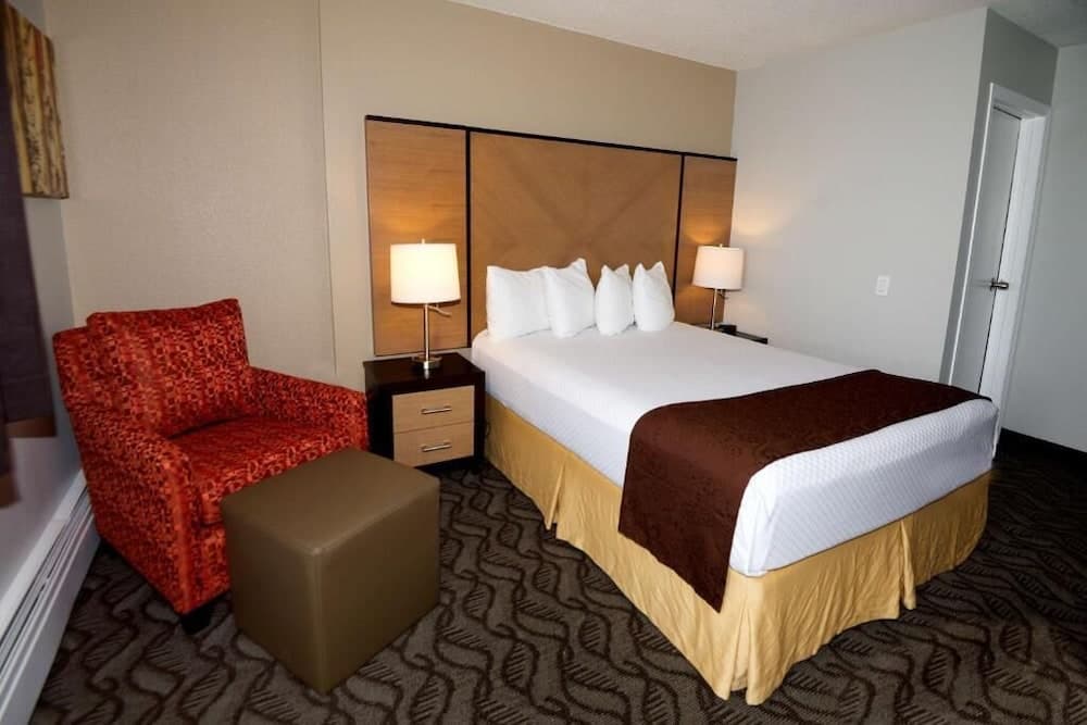 Days Inn by Wyndham Airdrie 5