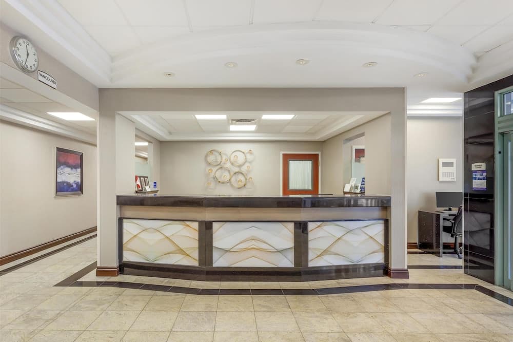Best Western Plus Travel Hotel Toronto Airport 5