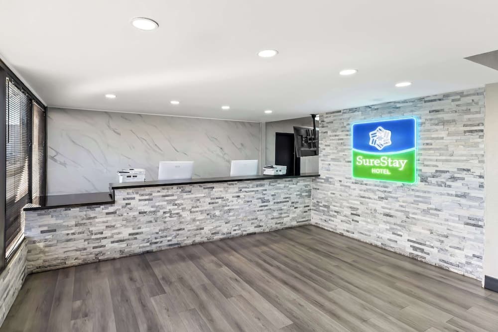 SureStay Hotel by Best Western Phoenix Airport 5