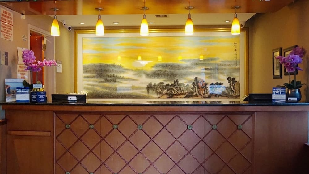 Best Western Queens Court Hotel 5