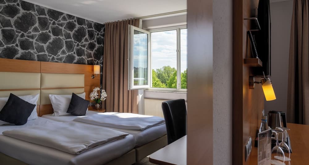 PLAZA INN Stuttgart Airport Messe 5