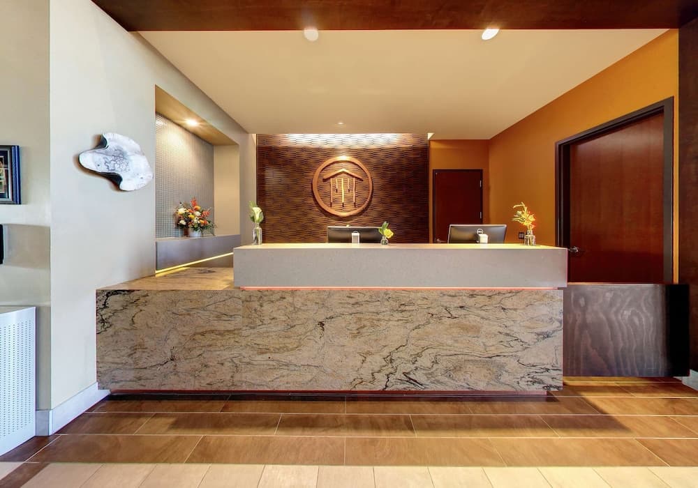 Best Western Premier Boulder Falls Inn 5