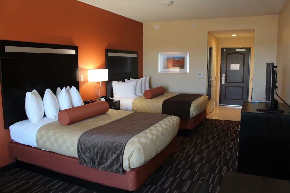 Wyndham Garden Lancaster CA 4