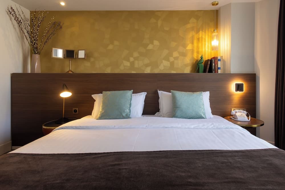 Hotel Parc Eiffel 4