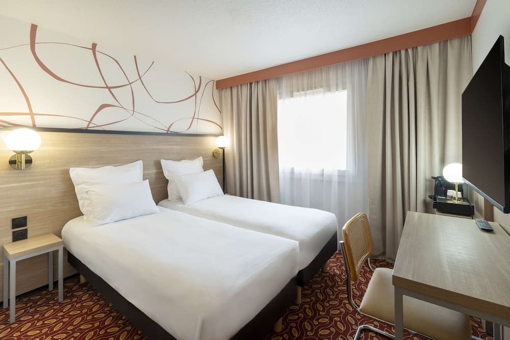 Sure Hotel by Best Western Caen Mémorial 5