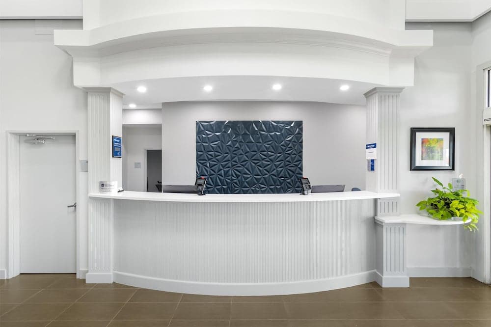 Best Western Plus Washington Hotel 4