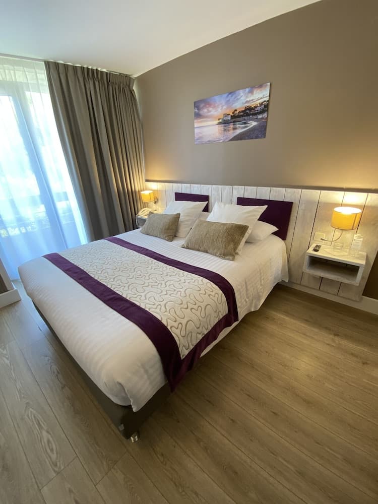 Best Western Plus La Rade 5