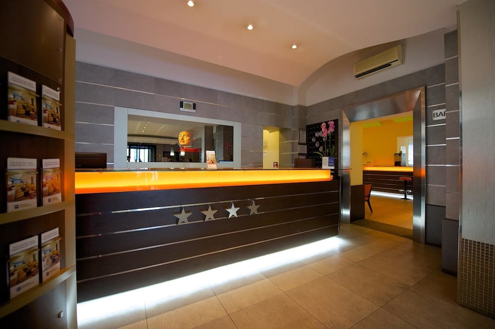 Best Western Crystal Palace Hotel 3