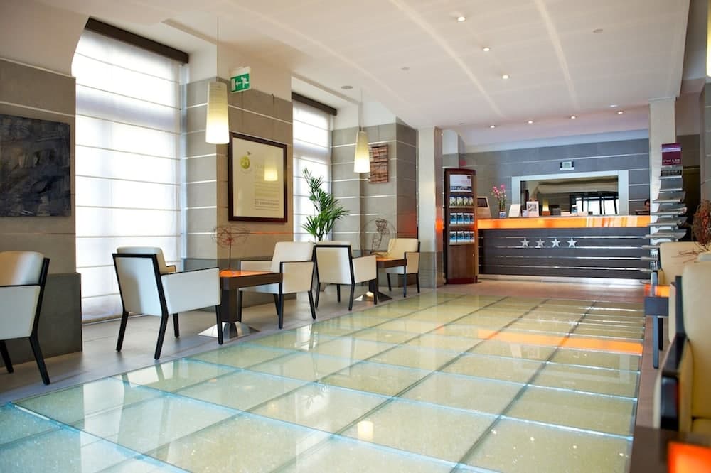 Best Western Crystal Palace Hotel 4
