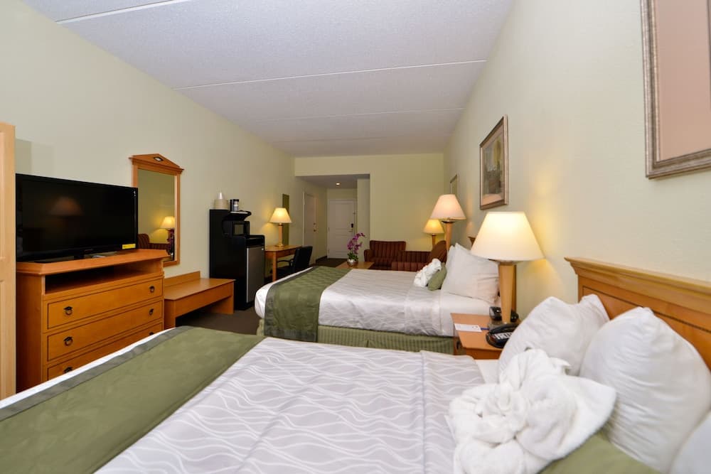 Best Western Plus Newport News Inn & Suites 4