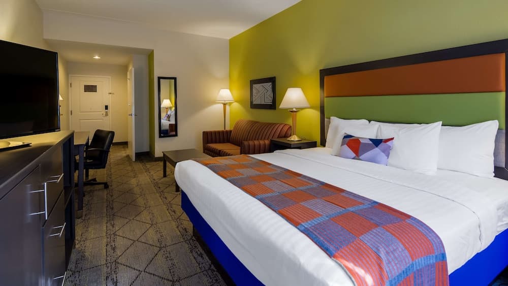 Best Western Plus Newport News Inn & Suites 5
