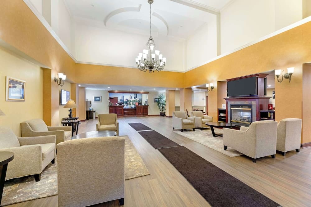 Best Western Plus Victor Inn & Suites 3