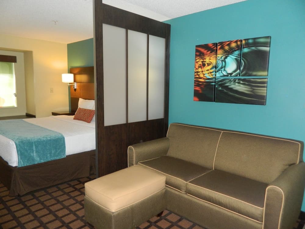 Best Western Plus Harrisburg Mechanicsburg 4