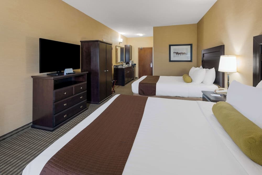 Best Western Sunrise Inn & Suites 5