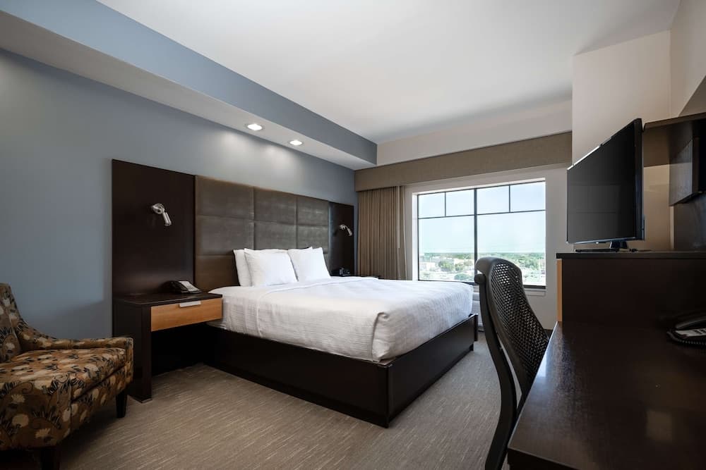 Best Western Premier Bryan College Station 5