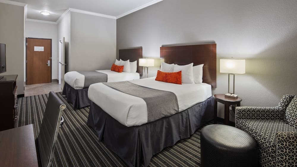 Best Western Plus Austin Airport Inn & Suites 5