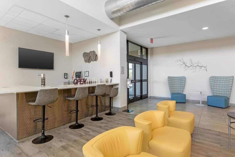 Best Western Plus Executive Residency Phoenix North Happy Valley 2