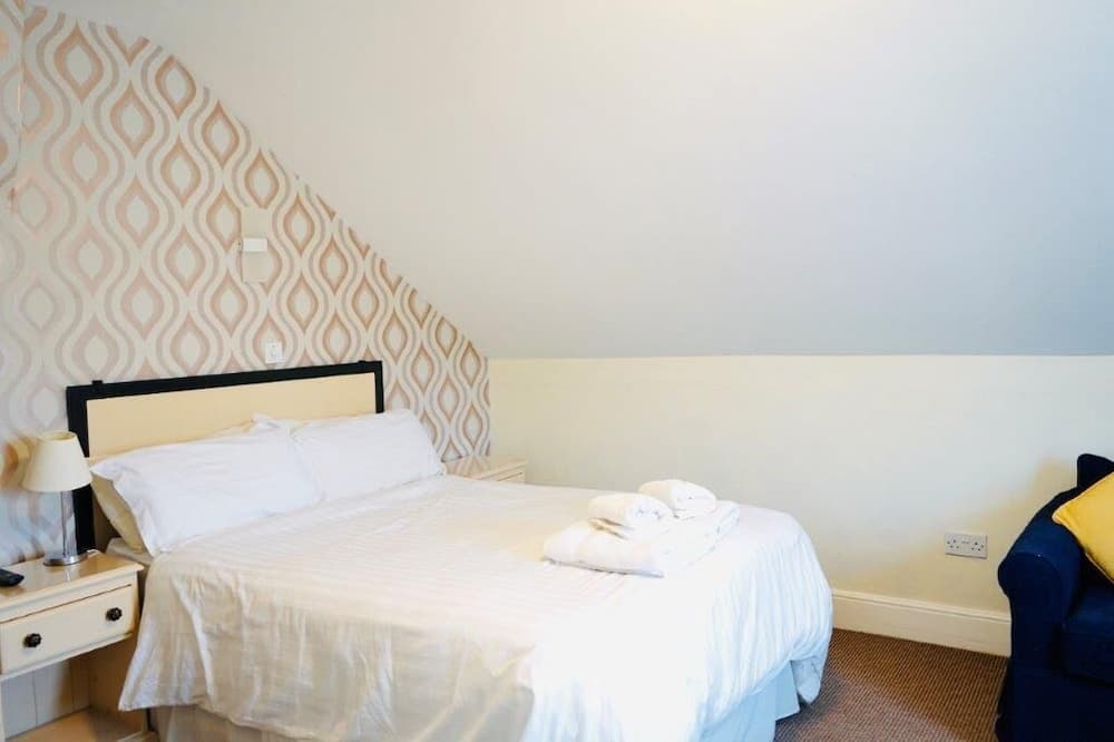 Deincourt Hotel 3