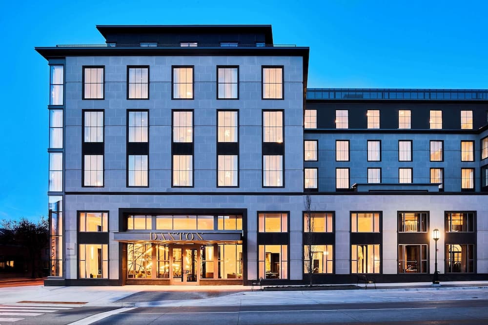 Daxton Hotel Birmingham, Curio Collection by Hilton