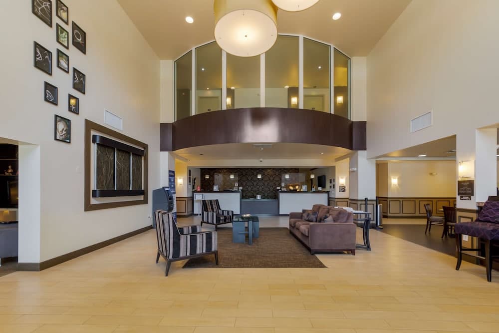 Best Western Plus Miami Airport North Hotel & Suites 3